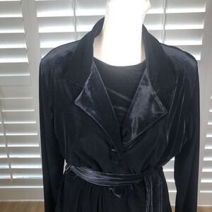 Vtg Hillard & Hanson Black Velvet 3 PC Skirt Suit Medium Mini Stretch Tunic Glam